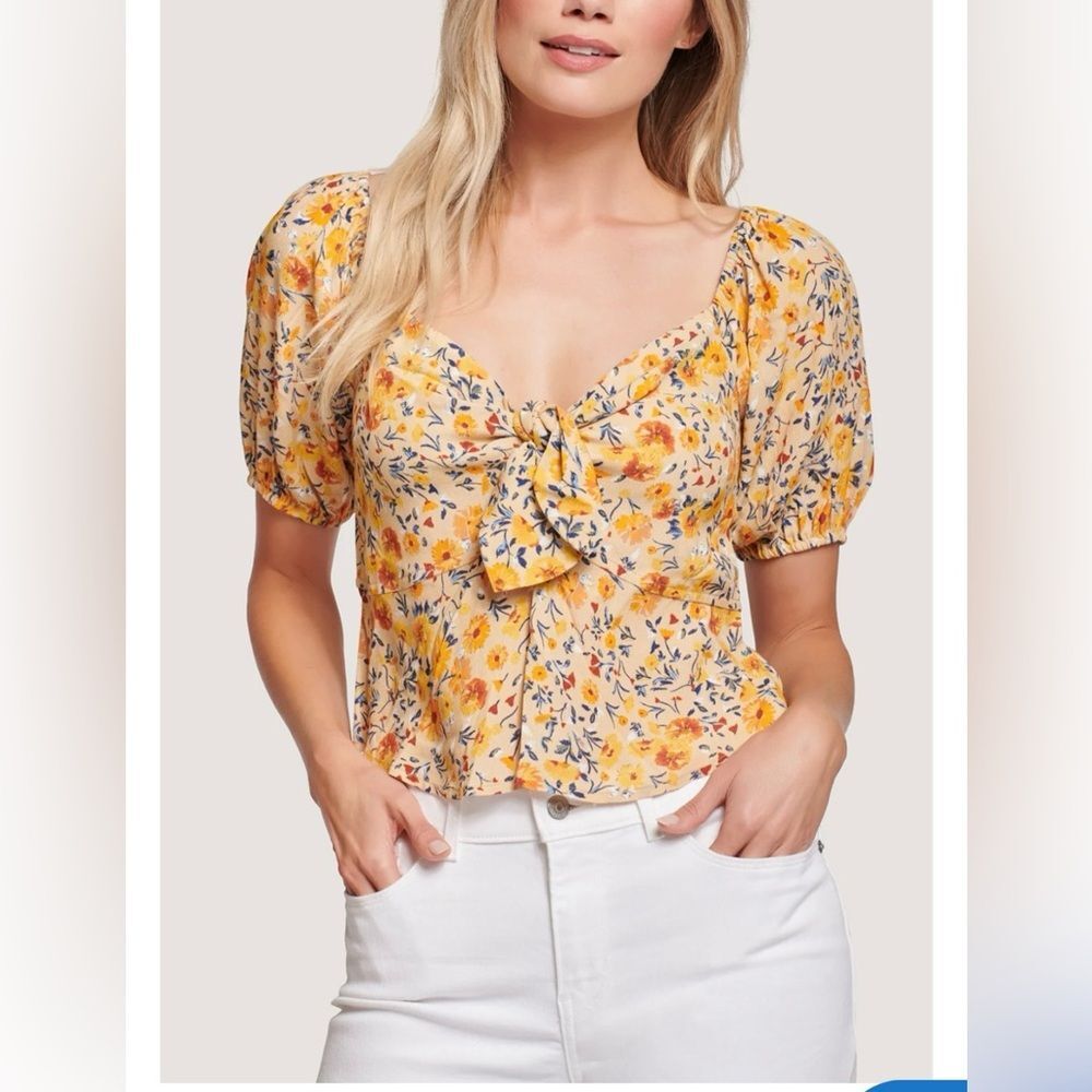 Lost + Wander Short Puff Sleeve Blouse in Orange and Yellow Floral - Size L